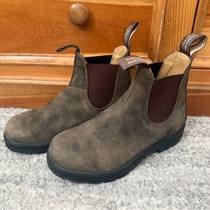 EUC Classic #585 Blundstone